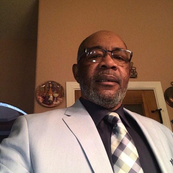 Meet your Posher, Dennis - Picture 1 of 1